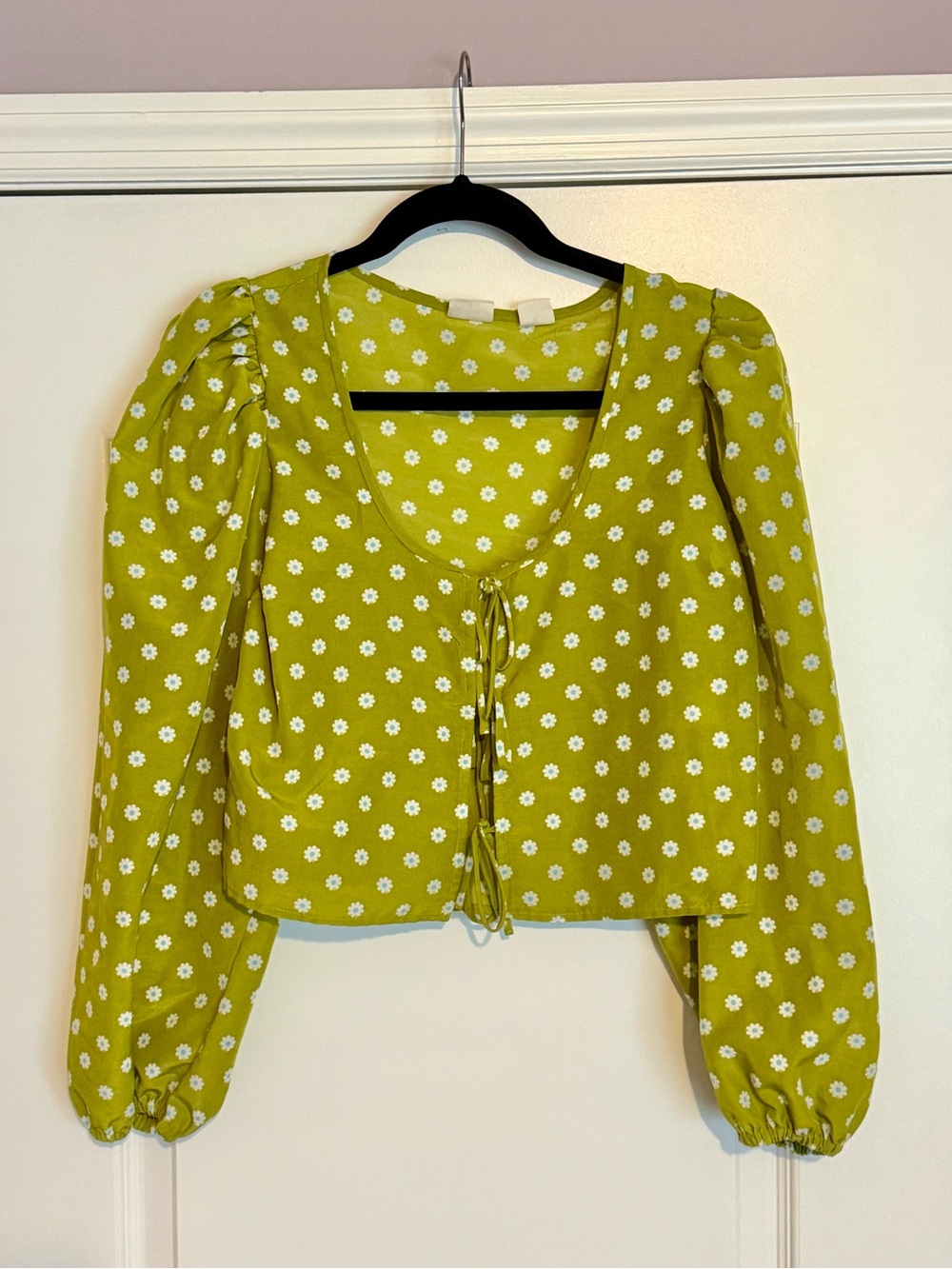 Levi’s Daisy Print Tie Crop Top Lime Green Chartreuse